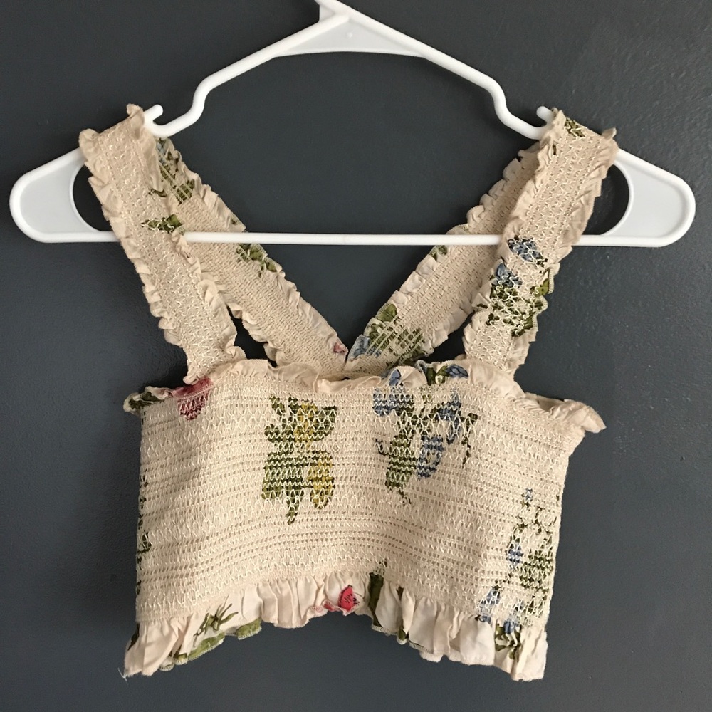 urban outfitters crop top